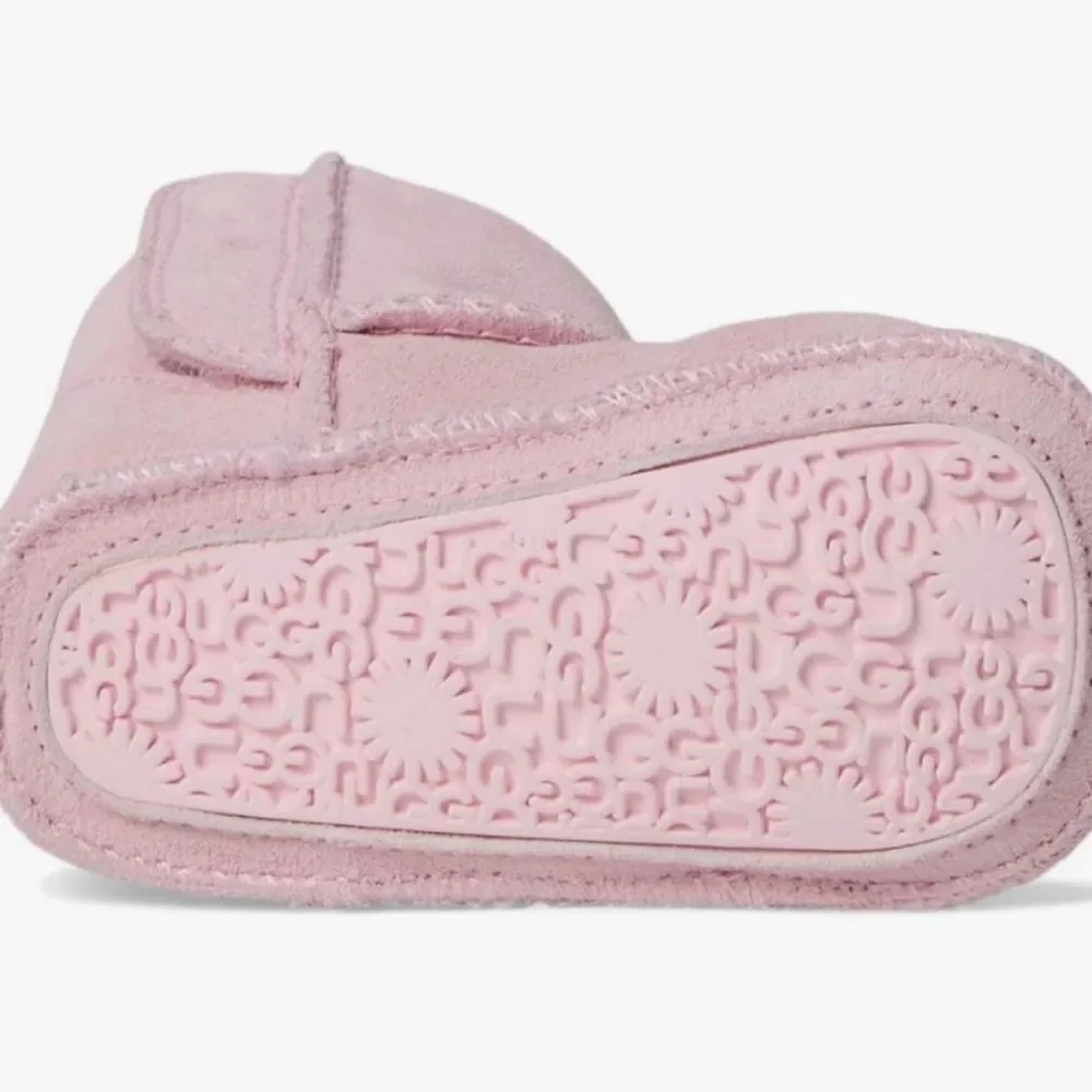 UGG‎ Baby Classic Fashion Boot & Lovey Gift Set- Ribbon Candy